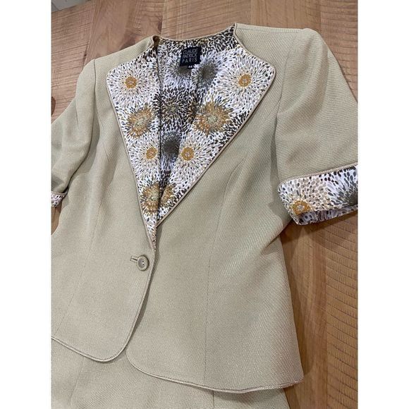 2 piece Claude Patrick suit - Picture 1 of 6